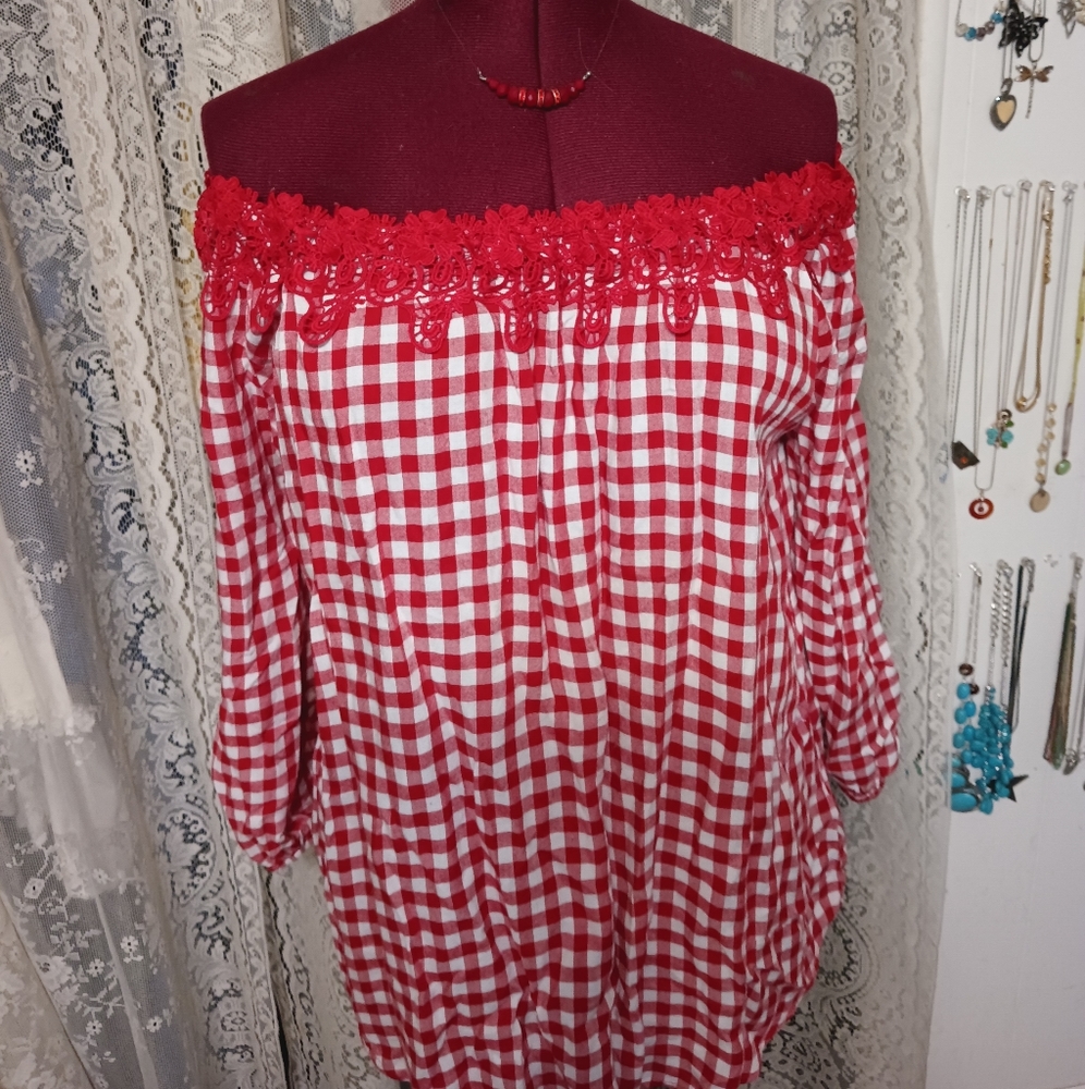 Counterpart off shoulder blouse red checkered slightly used Sz XL